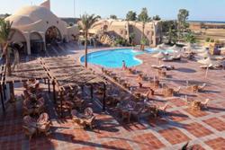 Marina Lodge Hotel - Marsa Alam. Terrace and swimming pool.
